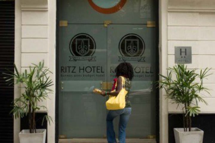 Entrada al Hotel Ritz Buenos Aires