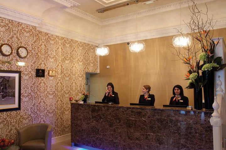 Recepción en el Best Western Shaftesbury Paddington