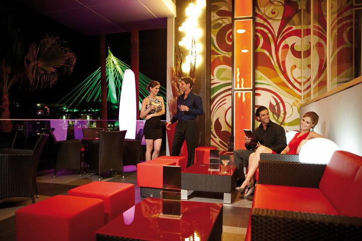 Dreams Lobby Bar