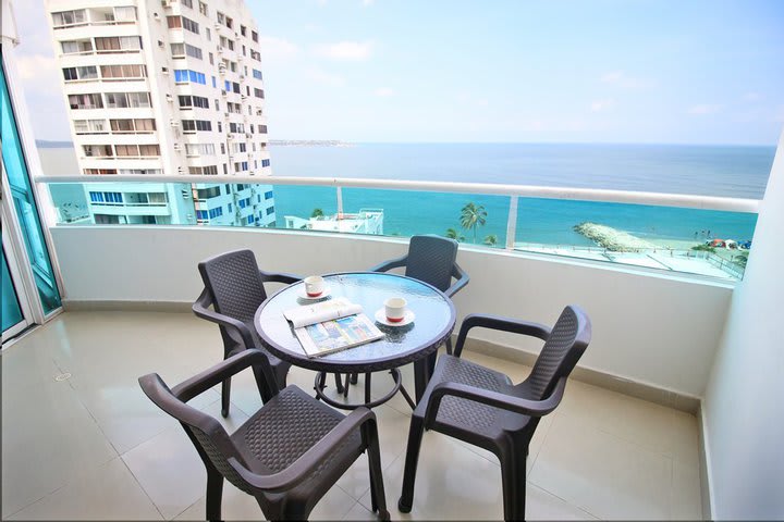 Two-bedroom Laguito apartment with ocean view - CTG134A