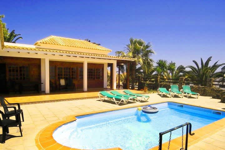 PriceTravel - Viaja fácil, sin pretextos