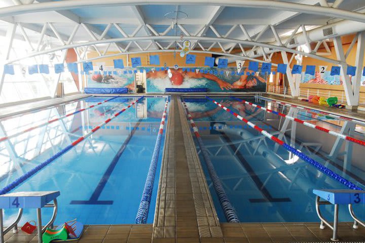 Indoor heated swimming pool at the Quality hotel
