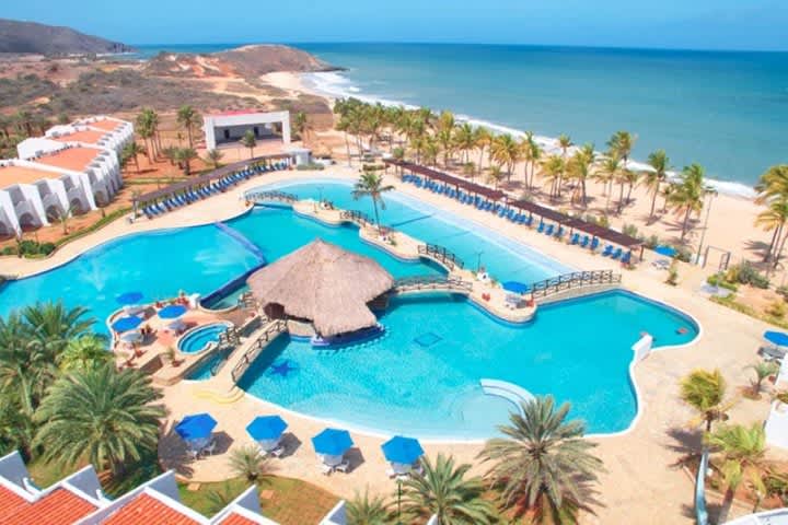 Costa Caribe Beach & Resort