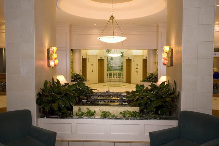 Entrance to the Best Western® in the Walt Disney World® hotel