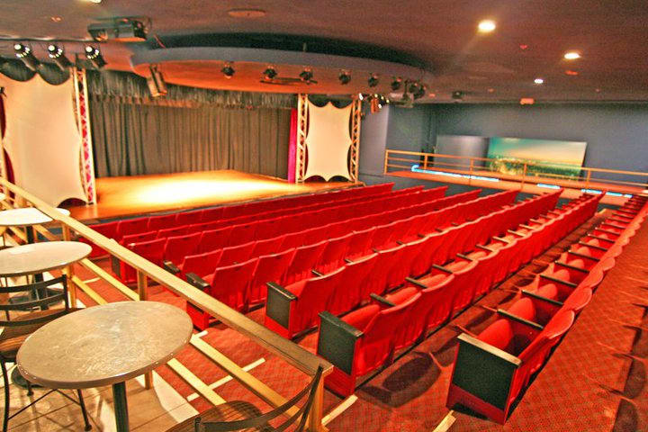 Teatro en Deauville Beach Resort en Miami Beach, Florida