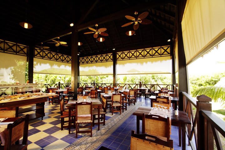 Restaurant with beach view