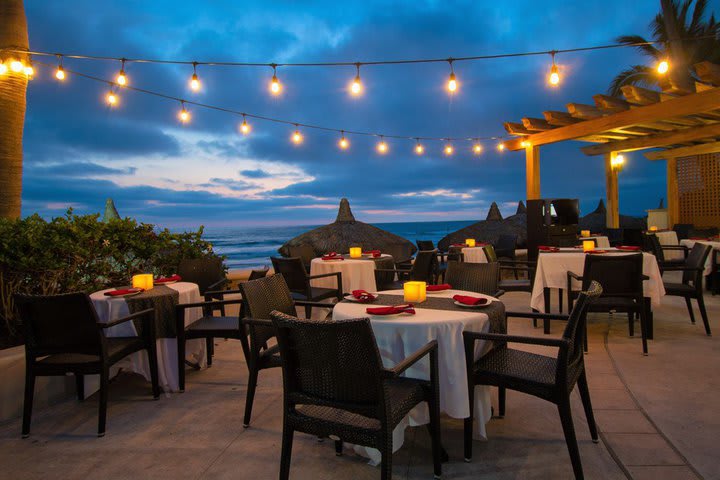 Oceanfront restaurant