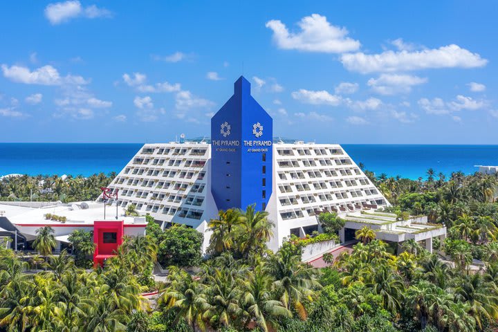 The Pyramid Cancun By Oasis