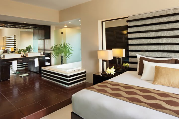 En el hotel hay 475 habitaciones y suites