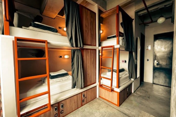 Bed in 4-Bed Mixed Dormitory with bathroom