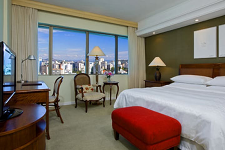 Guest room at the Sheraton Porto Alegre Hotel