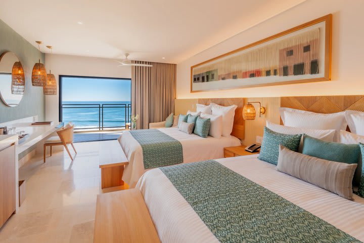 Preferred Club Junior Suite Ocean Front Double - PCDOF