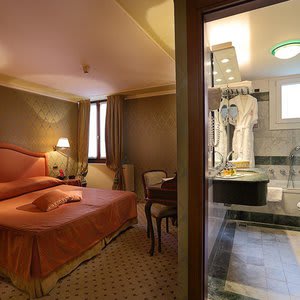 Colombina Hotel