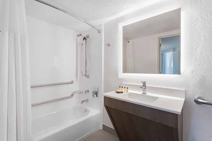 Bathroom in a room for guests with disabilities