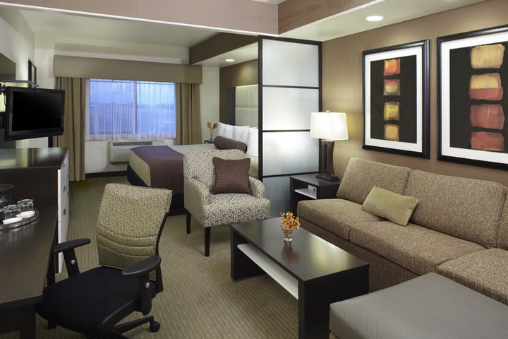 Una de las suites del Best Western Plus Atrea San Antonio