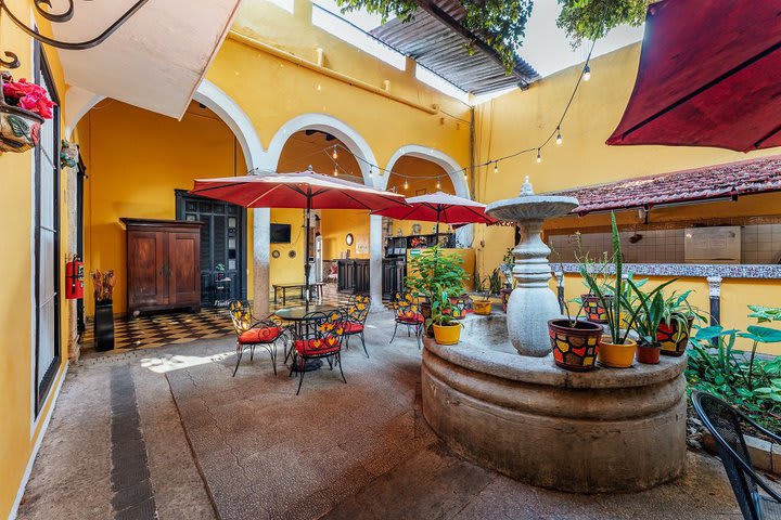 El patio invita a relajarse