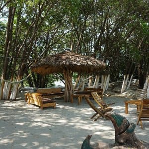 Nomad Beach House - Hostel