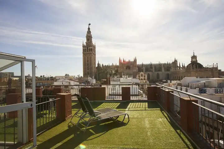 PriceTravel - Viaja fácil, sin pretextos