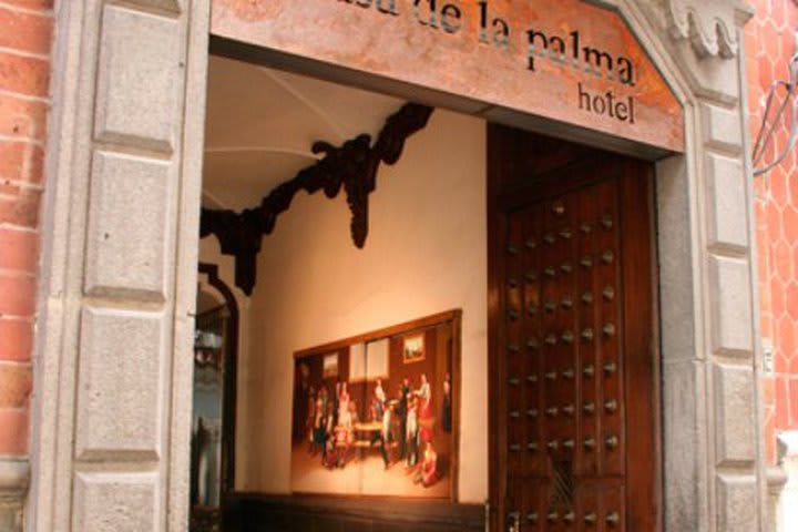 Entrance at Hotel Casa de la Palma in the historic center of Puebla
