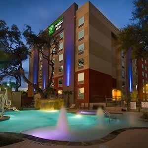 Holiday Inn Express & Suites San Antonio Medical-Six Flags, an IHG Hotel