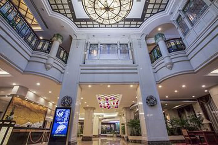 Lobby del The Seagull on The Bund, hotel en Shanghái