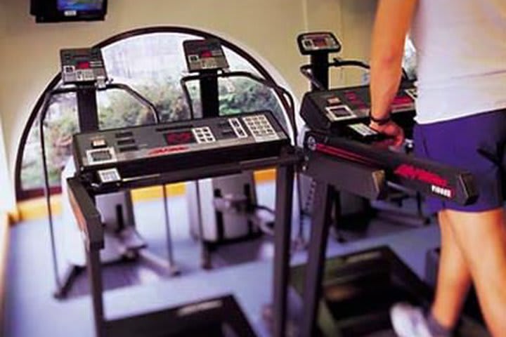 Keep your exercise routine in the fitness center at the London Marriott Hotel Regents Park