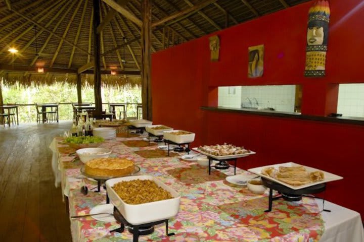 Restaurant at the Anavilhanas Jungle Lodge