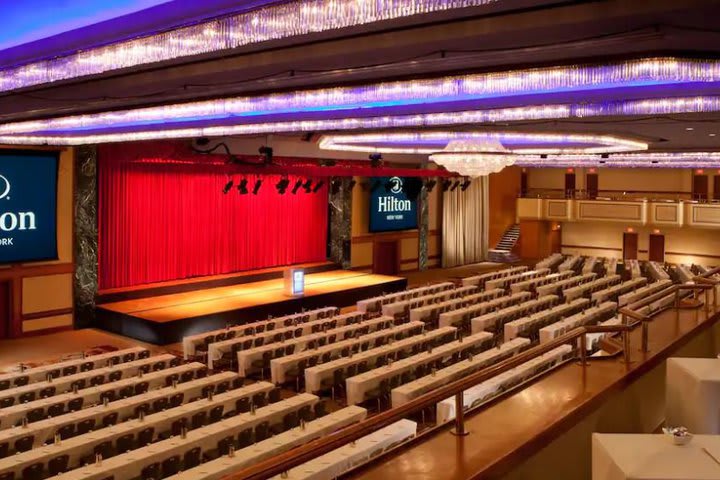 Theater-type setup in a meeting room