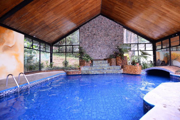 Piscina interior