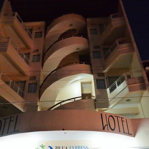 Hotel Zihua Express