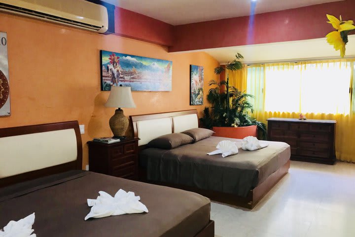 Air-conditioned guest rooms