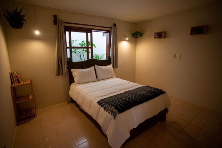 Double room with private bathroom