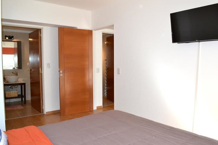 Apartment (1A)