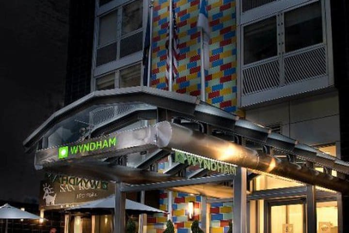 El hotel Wyndham Garden Manhattan está en el barrio Chelsea de Nueva York