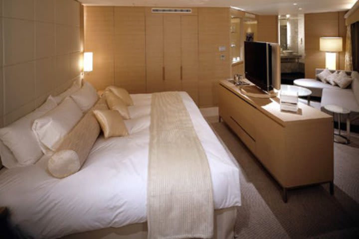 Shinagawa Prince Hotel comprises 3,679 guest rooms