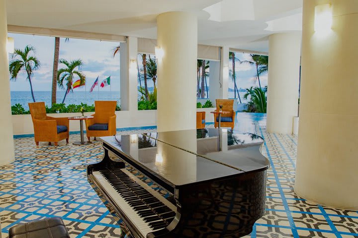 Piano in the lobby