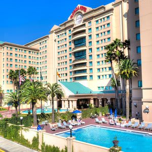 Florida Hotel & Conference Center in the Florida Mall