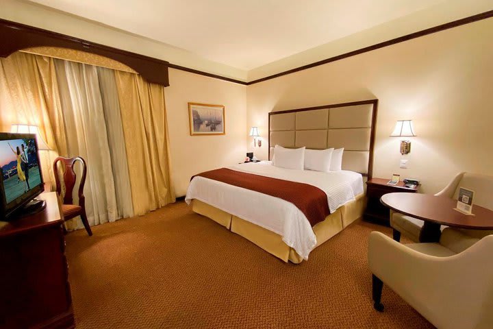 King tower guest room