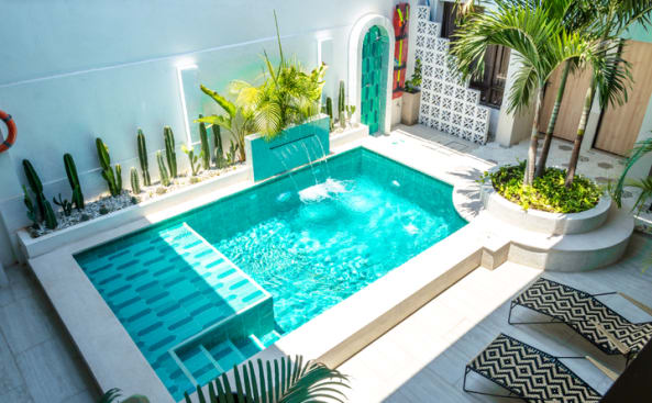 Casana Rosa Hotel
