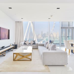 Spectacular 3BR plus 1 - DUBAI EYE view