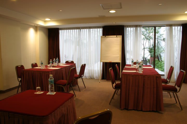 Salón Jardín del Obelisco Center Suites, hotel en Buenos Aires