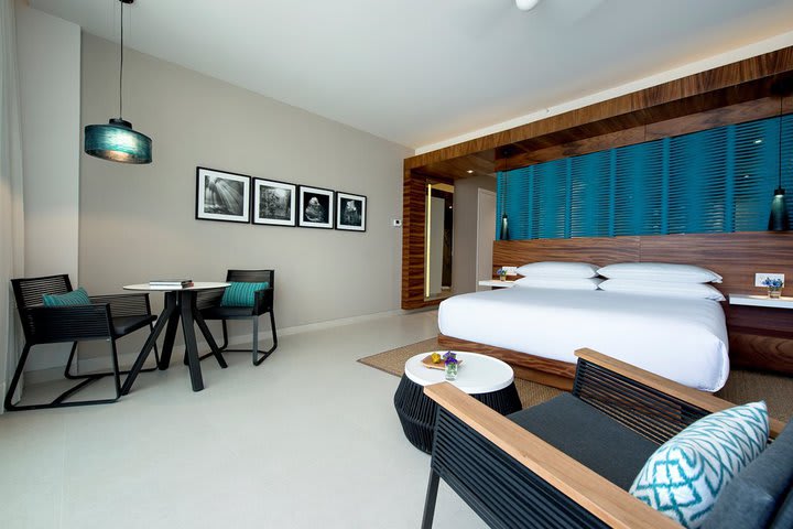 Img - Room 1 King Bed