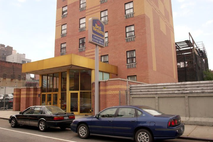 Entrance to the Best Western Convention Center hotel in New York