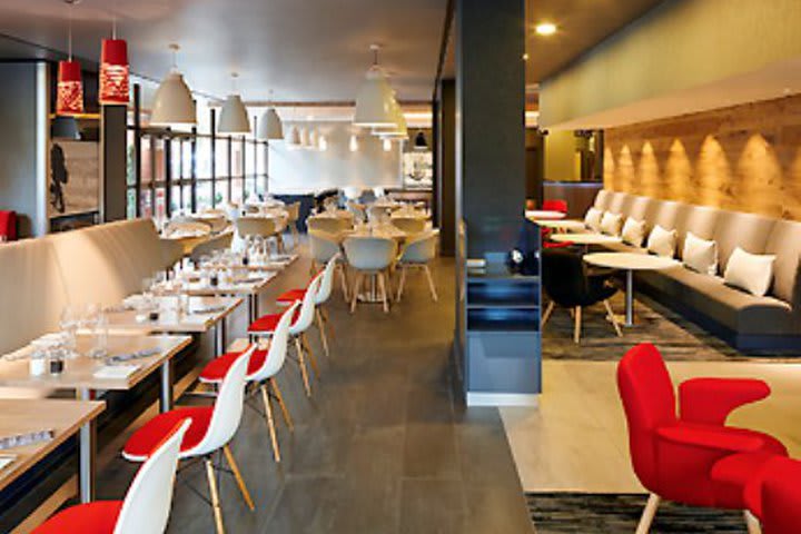 Restaurante La Table Rouge en el Ibis London