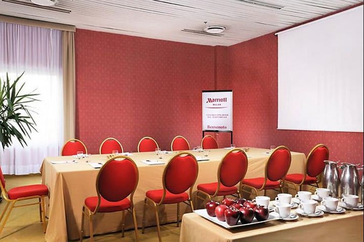 Mantegna meeting room at the Marriott hotel in Milan