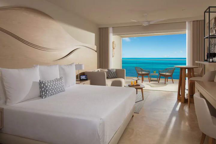 Img - Junior suite king Xcelerate frente al mar