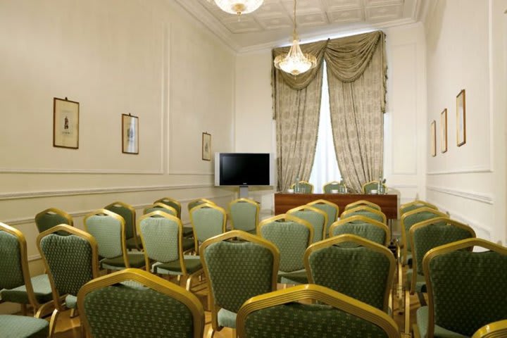 Los salones del Hotel Quirinale en Roma disponen de equipo audiovisual