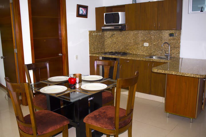 Sitting and dining areas in the apartment CTG116