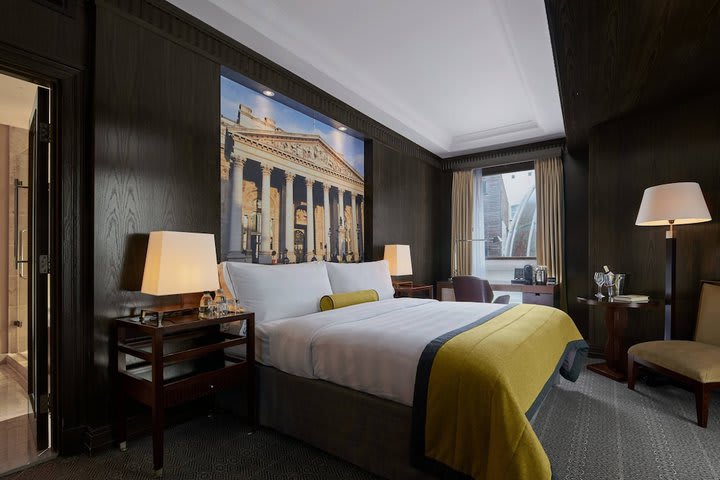 Signature Room, 1 Queen Bed