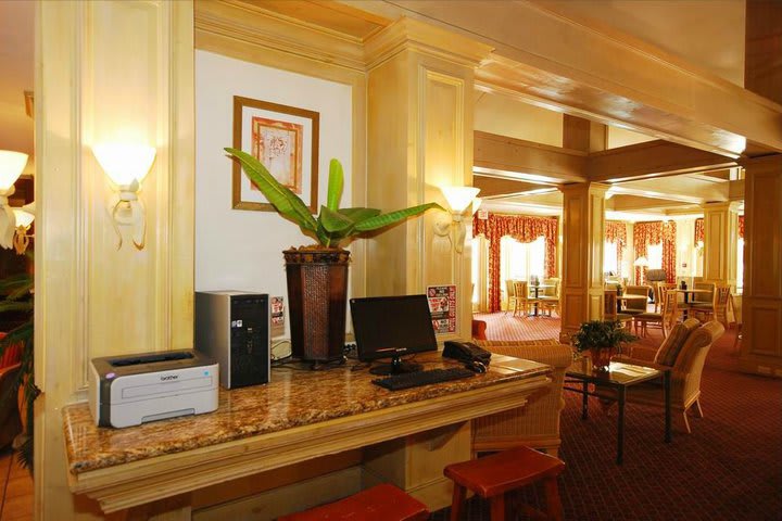 El hotel The Palms Villas en Kissimmee dispone de una computadora con acceso a internet